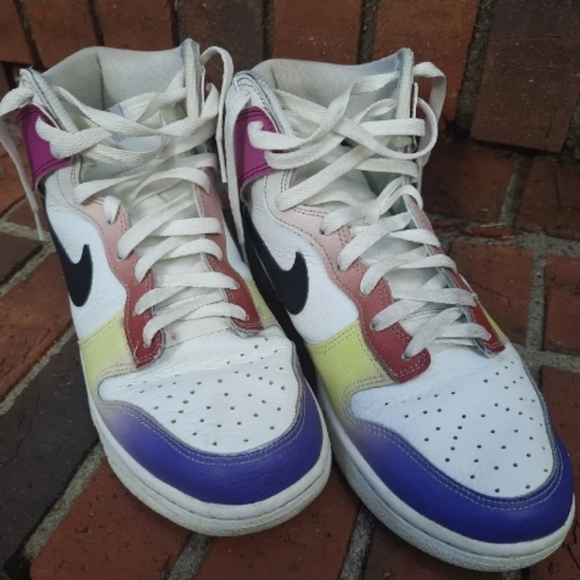 Item sold! Nike Dunk High Multicolor - Size 10Dunk High sneakers - Picture 4 of 13